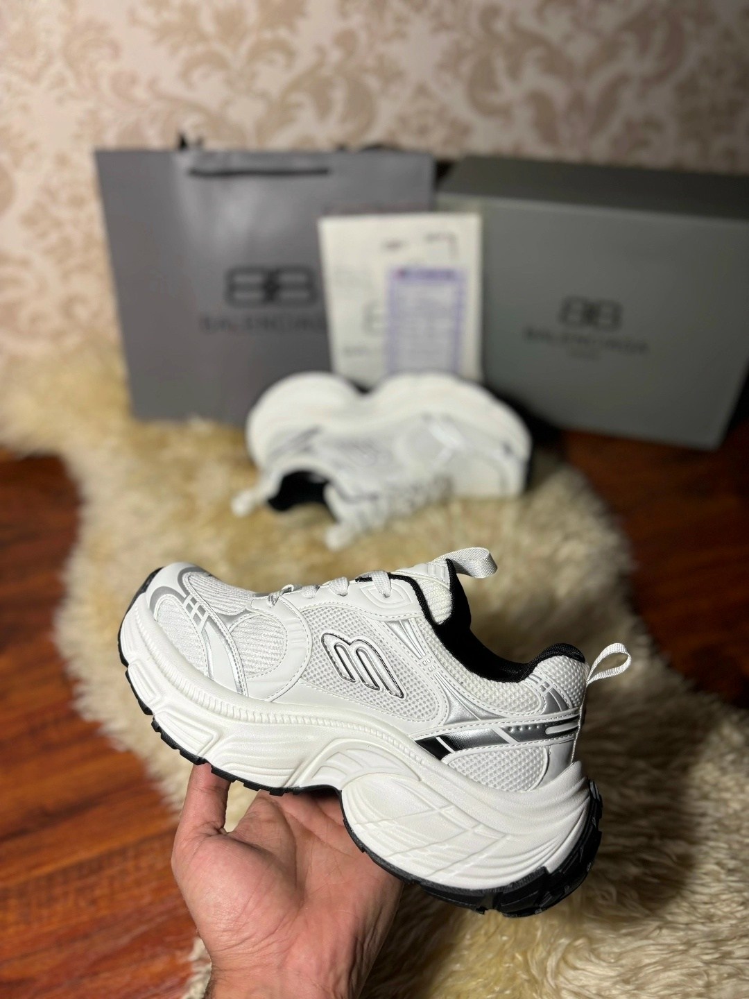 кроссовки женские balenciaga,кроссовки balenciaga,женские брендовые кожаные кроссовки balenciaga premium,кроссовки баленсиага balenciaga 209437396,детские кроссовки balenciaga