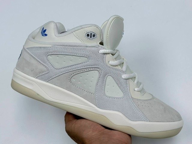 кроссовки,кроссовки adidas,оригинальные кроссовки,низкие кроссовки,adidas badbo 1 0