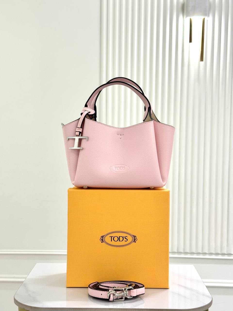 женская сумка tod' s из натуральной кожи,tod's сумка тоут,сумка женская тоут tods,сумка tods,сумка