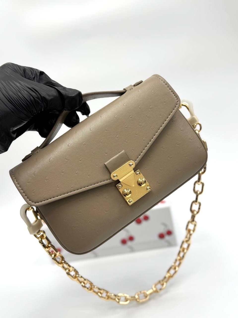 сумка луи виттон женская черная,сумка женская louis vuitton,сумкa louis vuitton,сумка луи виттон на цепочке,маленькая сумка луи виттон