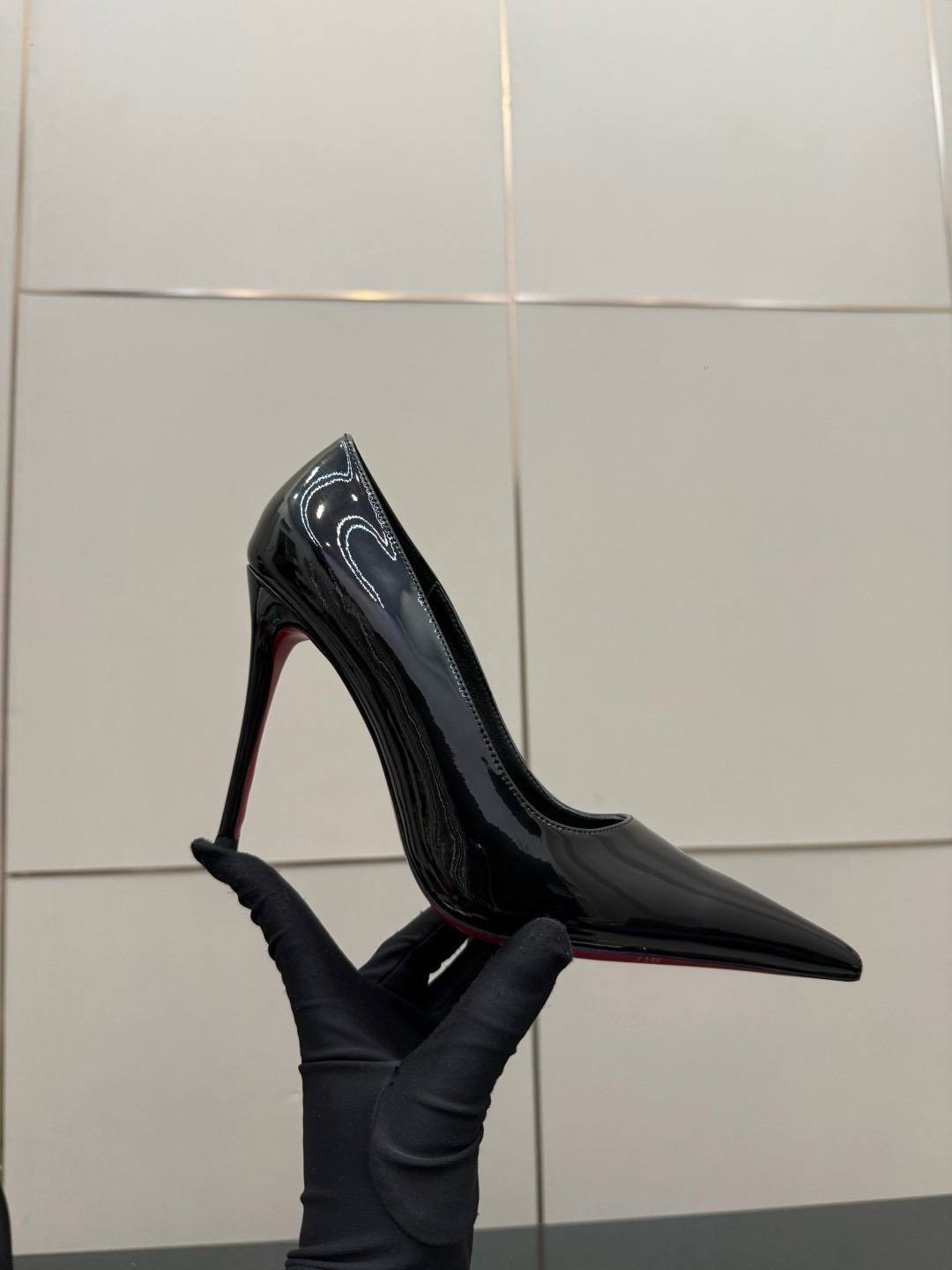 christian louboutin туфли,туфли женские,лабутены женские,женская ,louboutin туфли