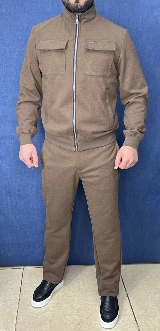 спортивный костюм brunello cucinelli,спортивные костюмы мужские,спортивный костюм,бежевый спортивный костюм,спортивный костюм brioni
