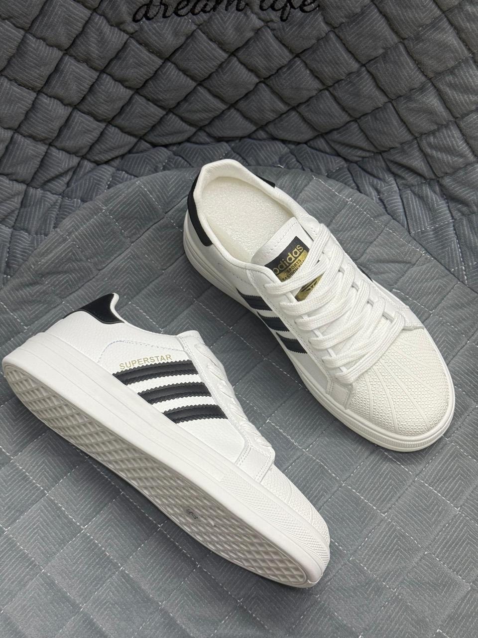 кеды адидас ,кроссовки adidas,мужская  кроссовки,мужские кроссовки,женские кроссовки