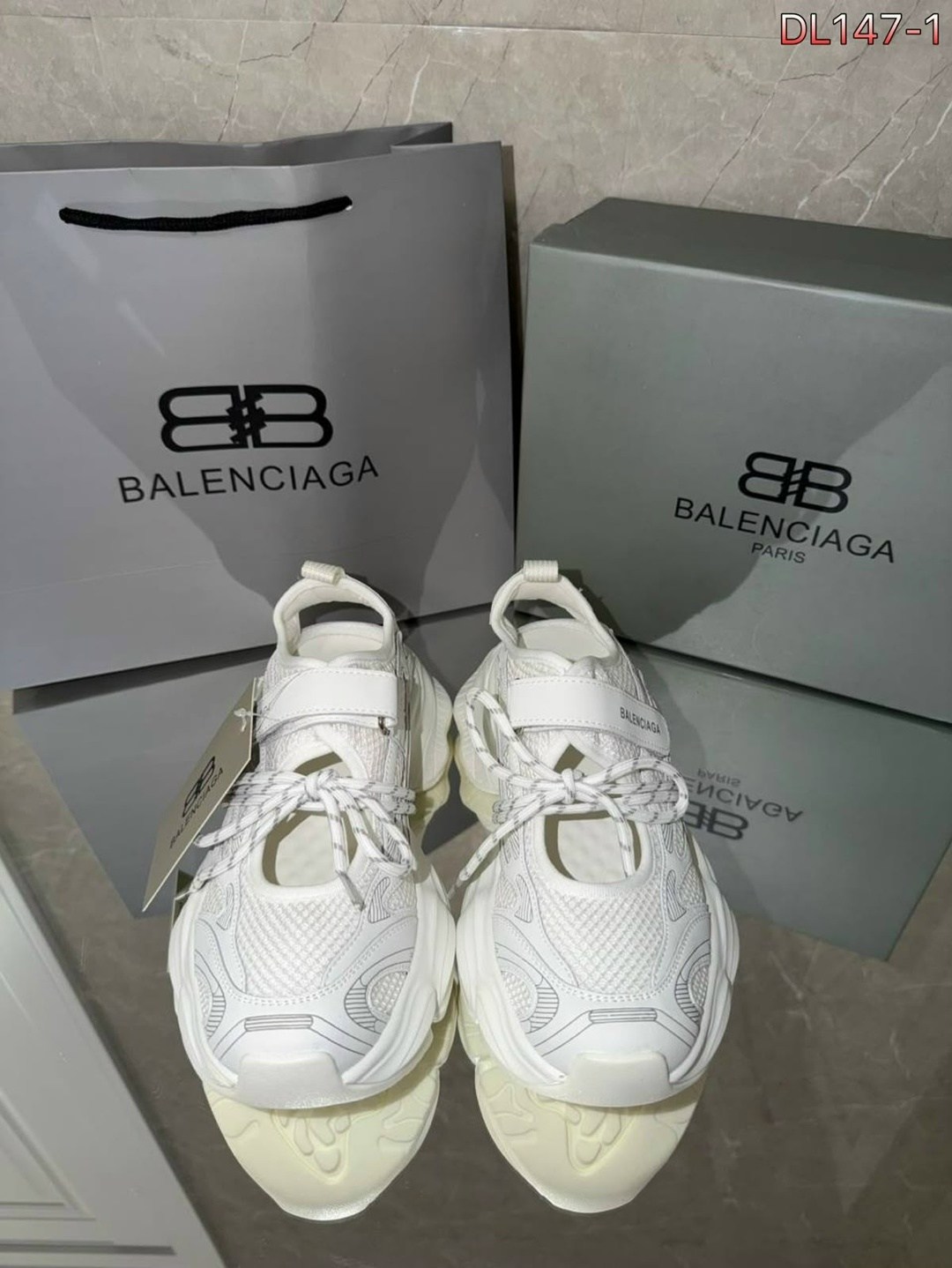 кроссовки balenciaga женские,кроссовки balenciaga женские balenciaga цвет белый,кроссовки balenciaga track balenciaga,кроссовки balenciaga,balenciaga кроссовки track balenciaga цвет белый