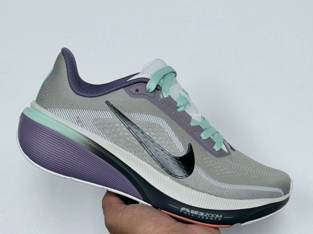 кроссовки,кроссовки nike zoom fly,спортивная ,кроссовки nike,кроссовки nike zoom fly 5