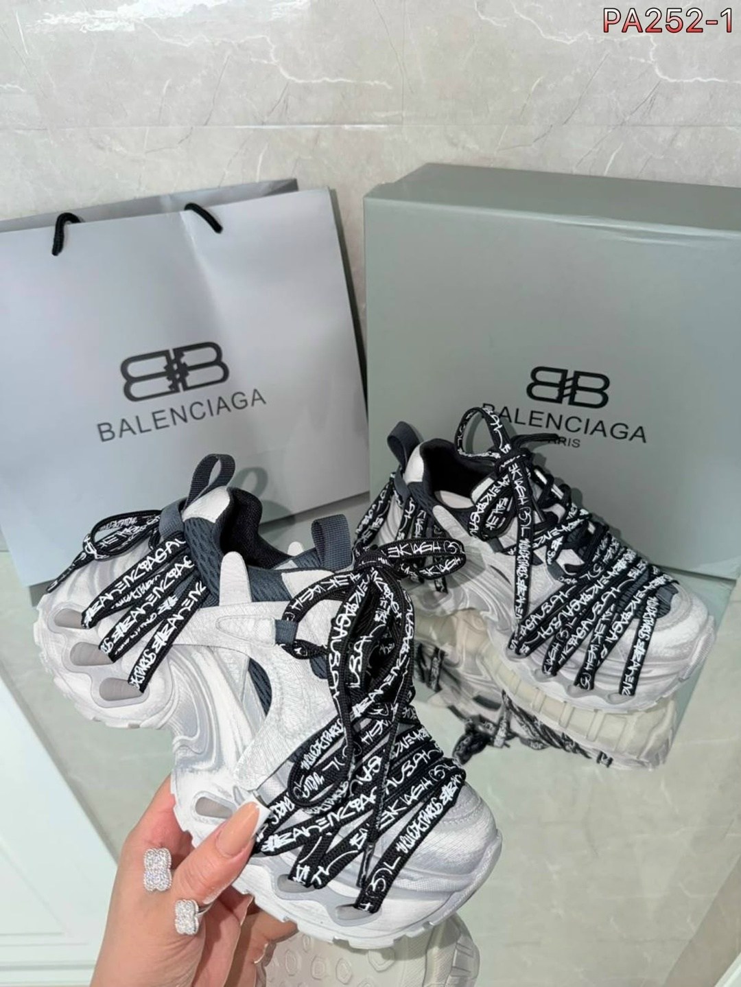 кроссовки женские balenciaga,женские кроссовки balenciaga track a133933 чёрные,кроссовки balenciaga,кроссовки track balenciaga,кроссовки баленсиага balenciaga