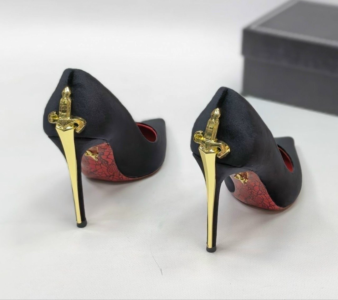 ,туфли christian louboutin,женский туфли,женские каблуки,туфли лодочка