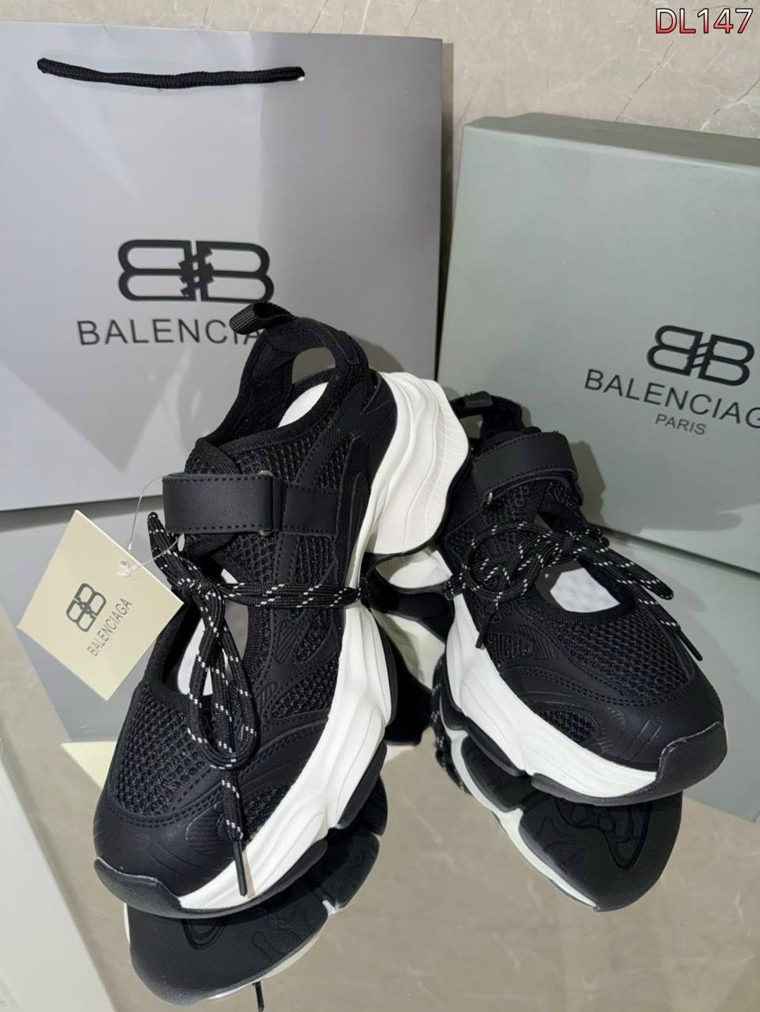 кроссовки balenciaga женские,кроссовки balenciaga женские balenciaga цвет белый,кроссовки balenciaga track balenciaga,кроссовки balenciaga,balenciaga кроссовки track balenciaga цвет белый