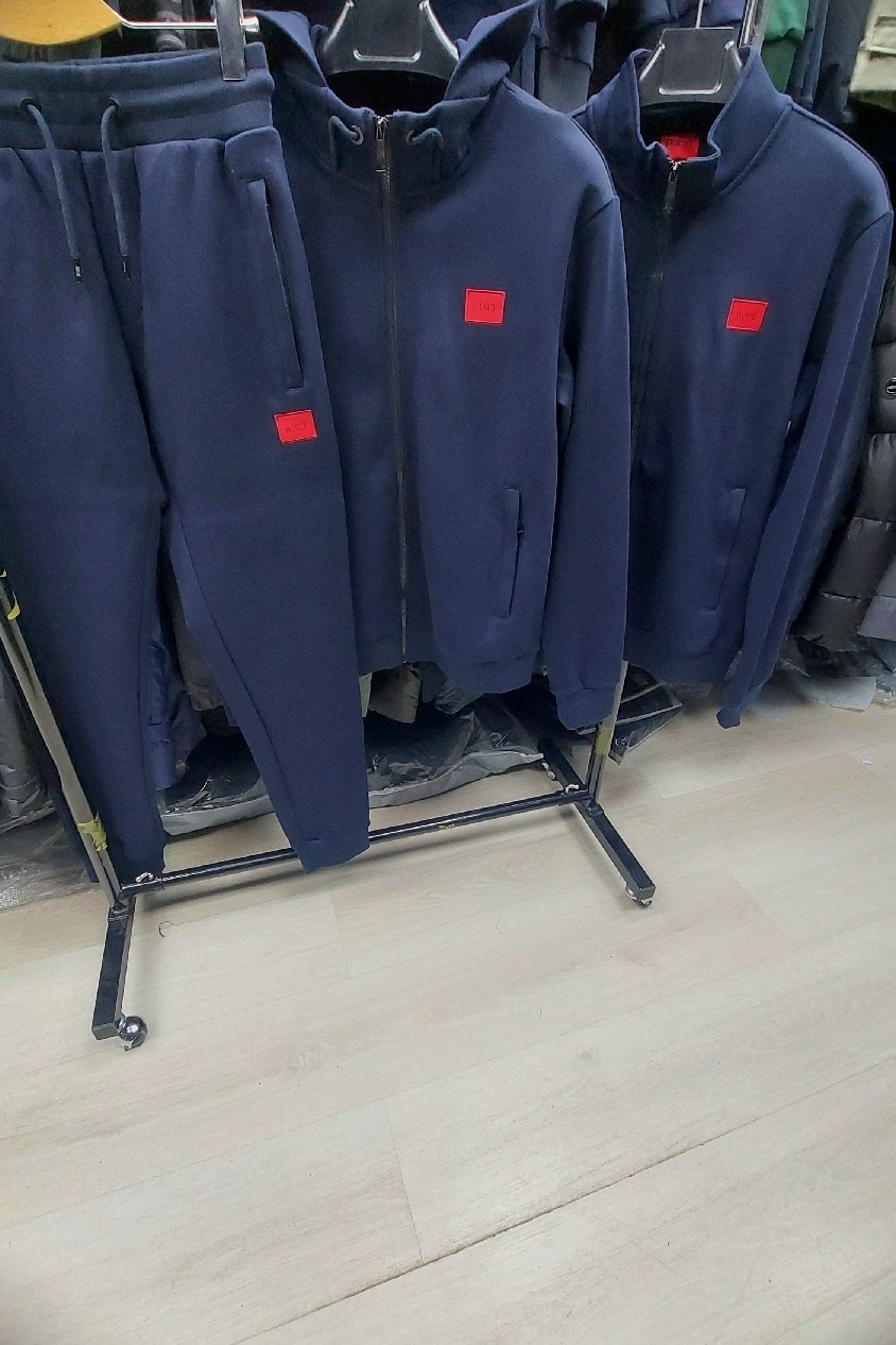 спортивный костюм hugo boss,костюм спортивный мужской,спортивные костюм,костюм на флисе,спортивный костюм hugo