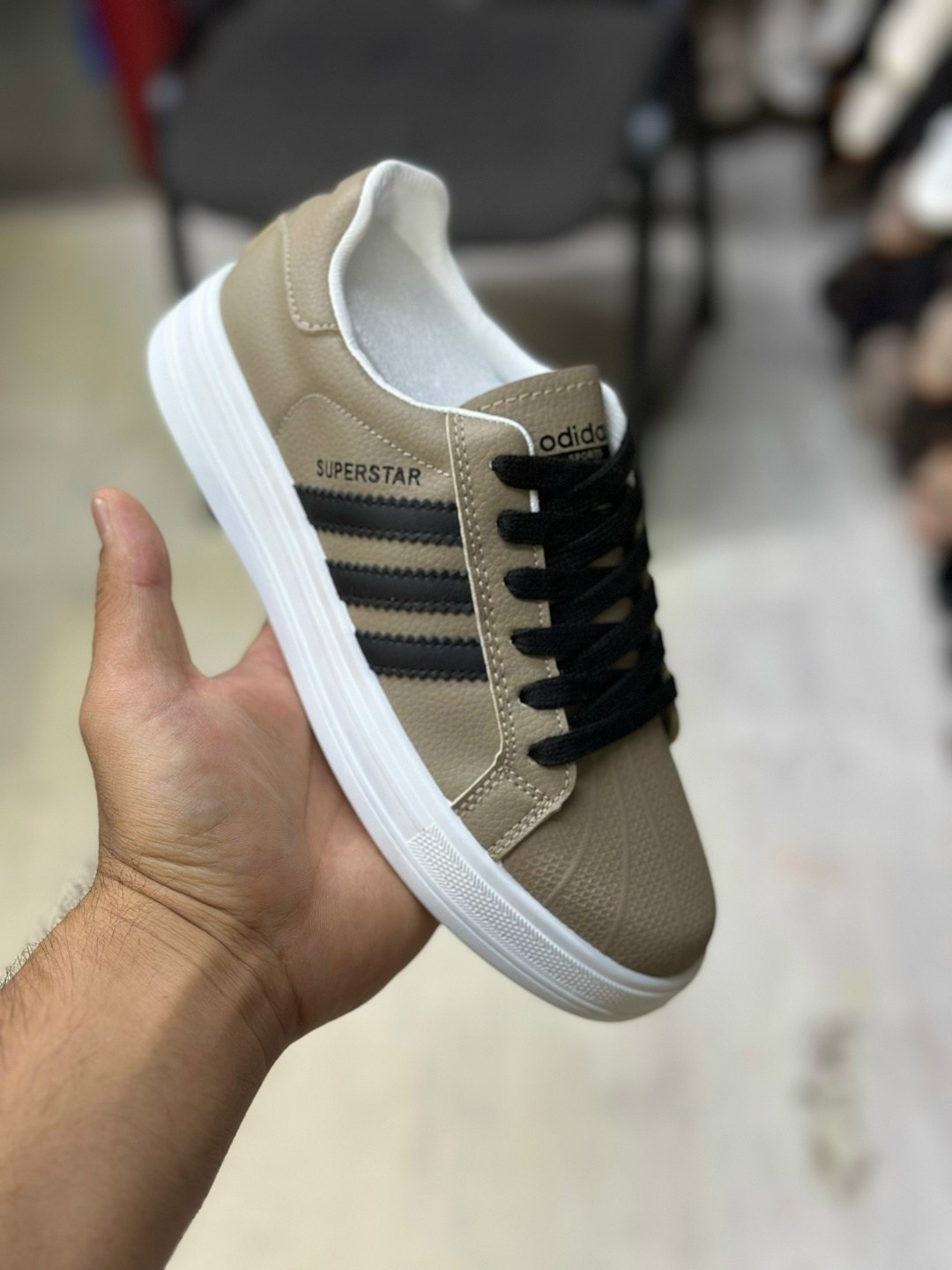 кроссовки женские adidas,женские кроссовки,,кроссовки эко,кроссовки закрытые
