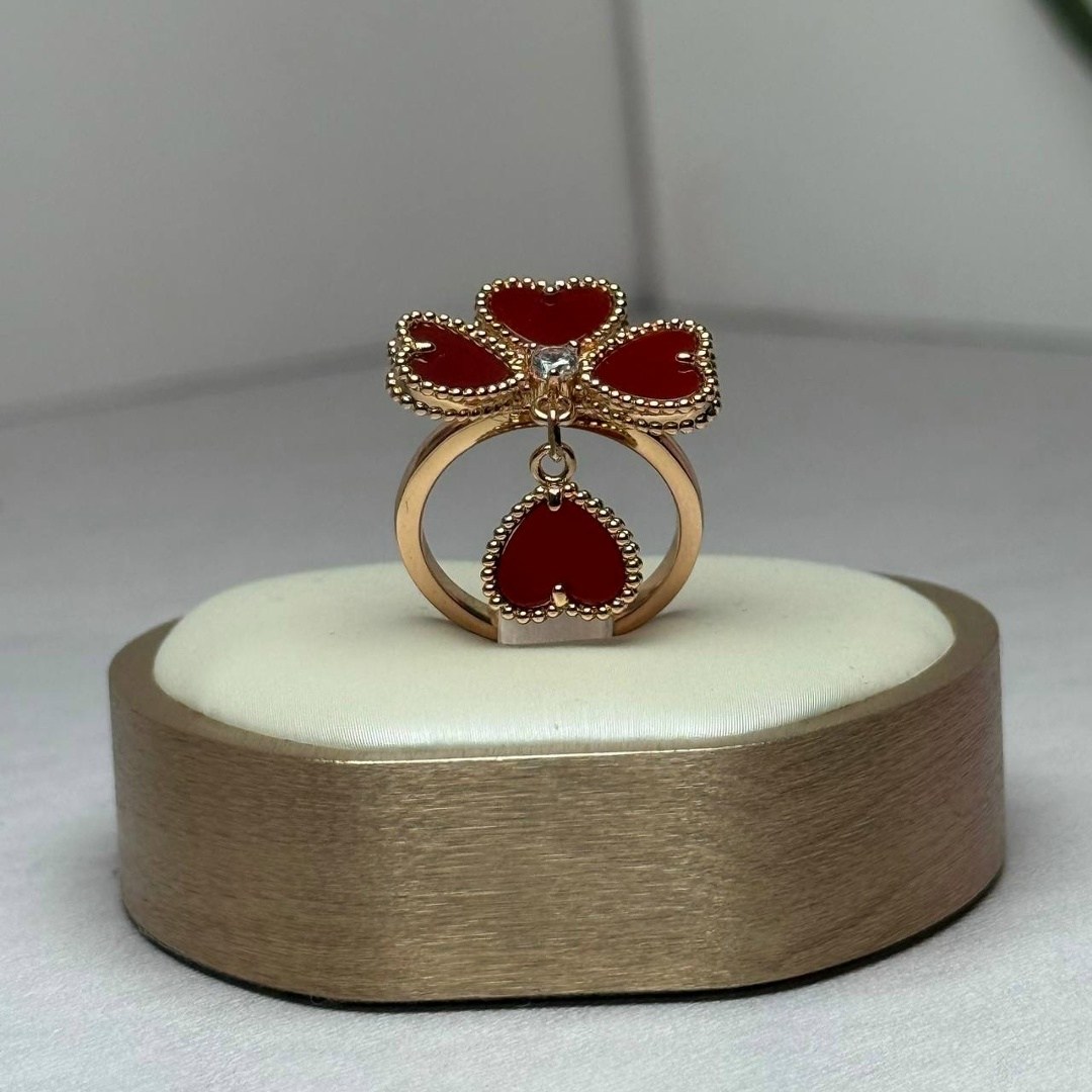 серьги ювелирные,van cleef arpels alhambra серьги,ван клиф комплект,украшения ювелирные,серьги украшения