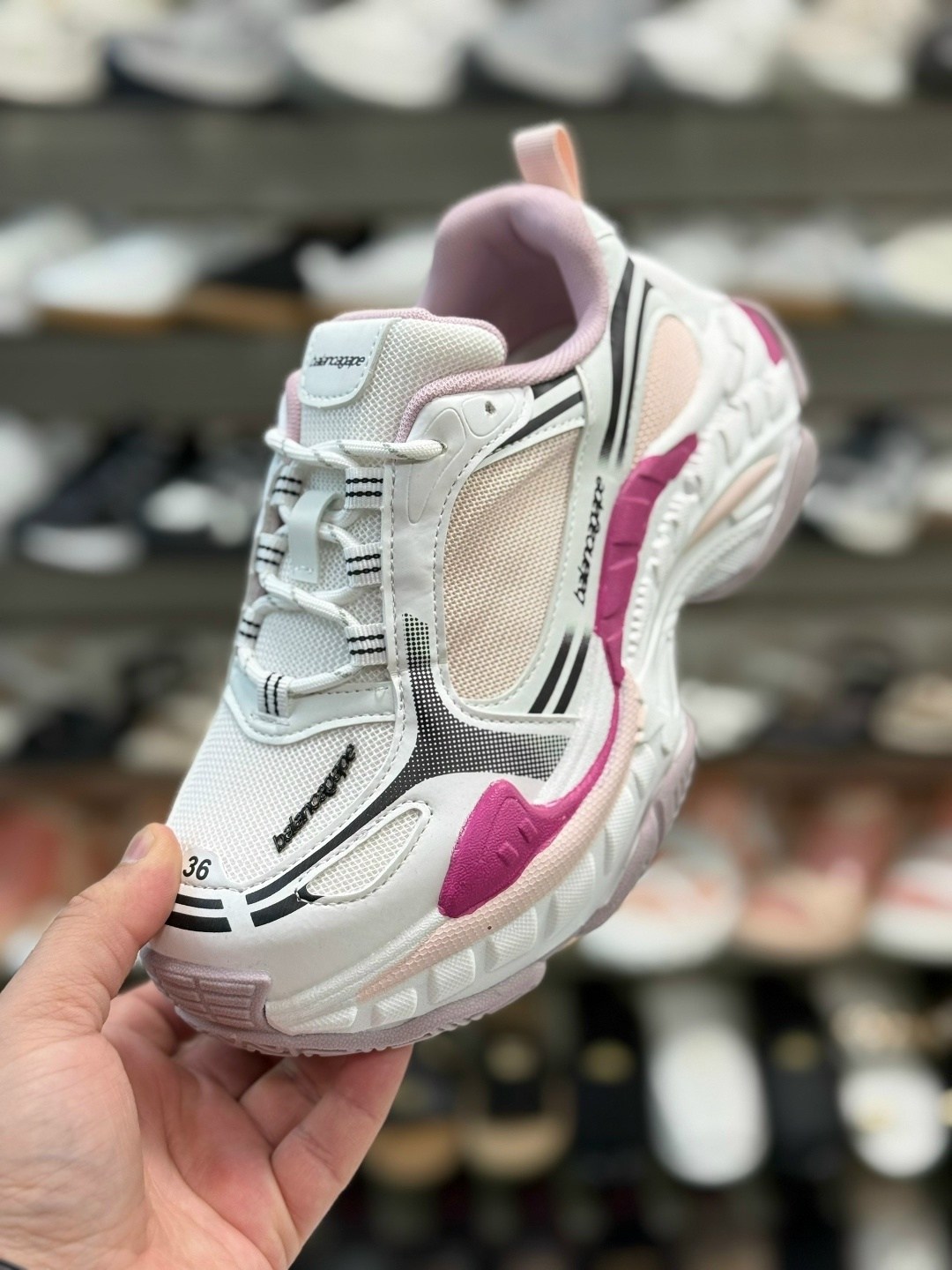 женские кроссовки balenciaga,кроссовки balenciaga,баленсиага кроссовки женские,кроссовки бансиага,повседневная спортивная  balenciaga