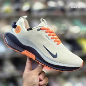 Кроссовки