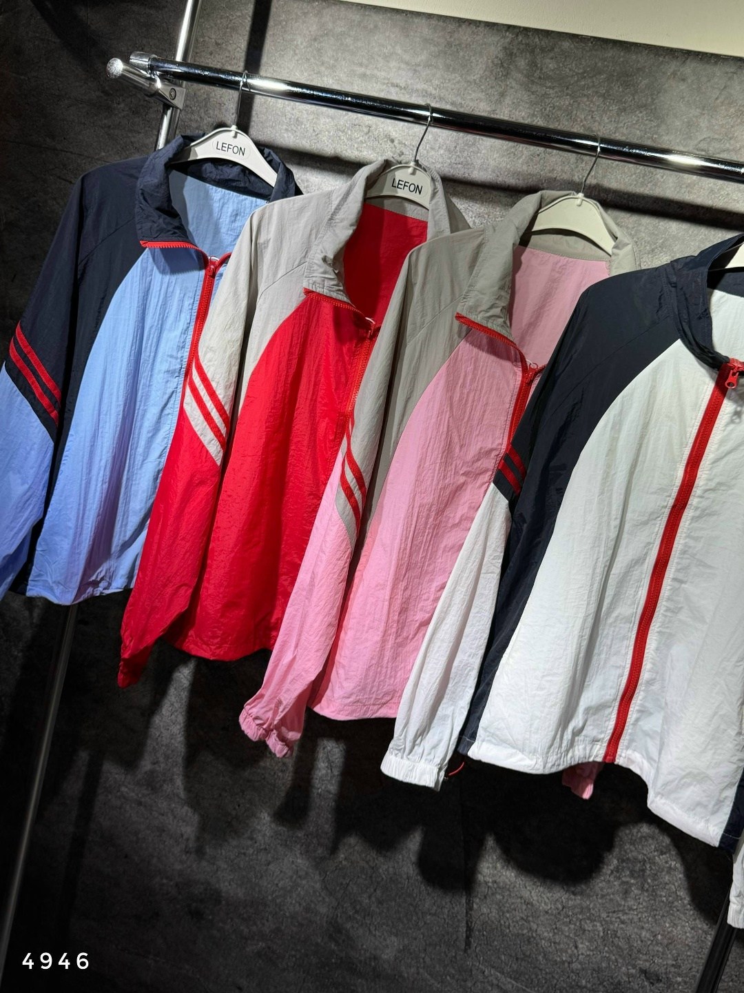 мужская спортивная куртка мастерка xl adidas,адидас ветровка,спортивная одежда,олимпийки адидас,винтажная куртка