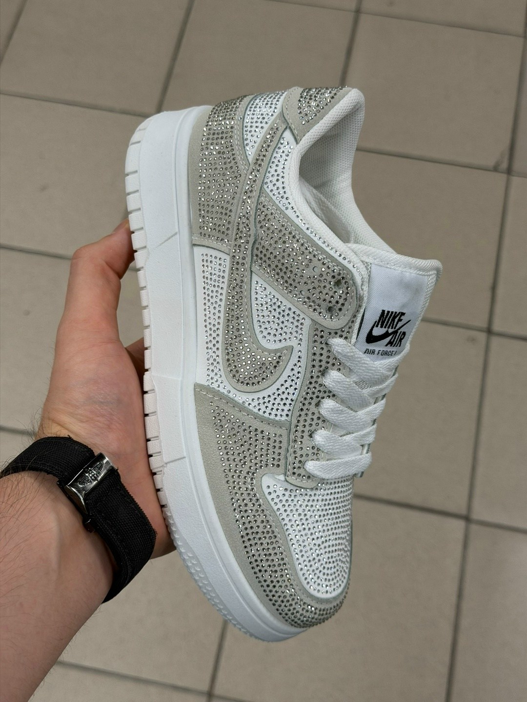 кроссовки,swarovski x nike air jordan 1 low og "stealth",nike dunk low,swarovski air jordan 1 low hm9208 001,кроссовки nike