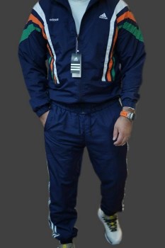 Костюм