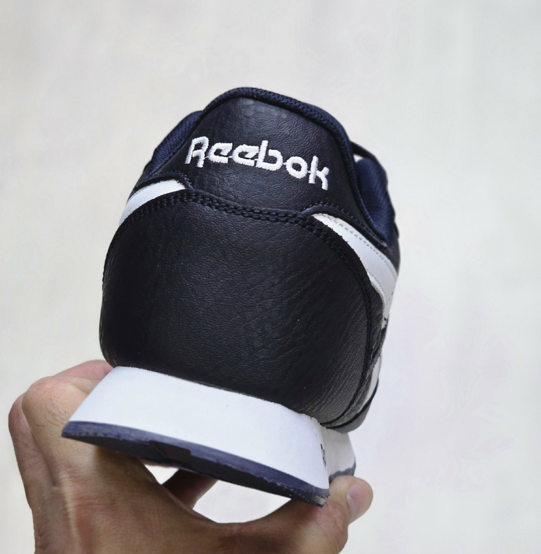 кроссовки reebok мужские синие замшевые,замшевые кроссовки рибок мужские,кроссовки мужские reebok classic leather,кроссовки мужские reebok,кроссовки reebok classic