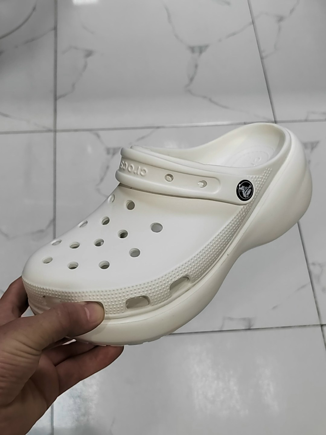 crocs classic clog,crocs classic,,кроксы белые crocs classic clog white мужские женские сабо,crocs classic bae clog white