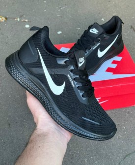Кроссовки