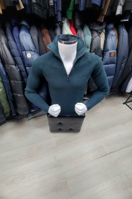 Свитер