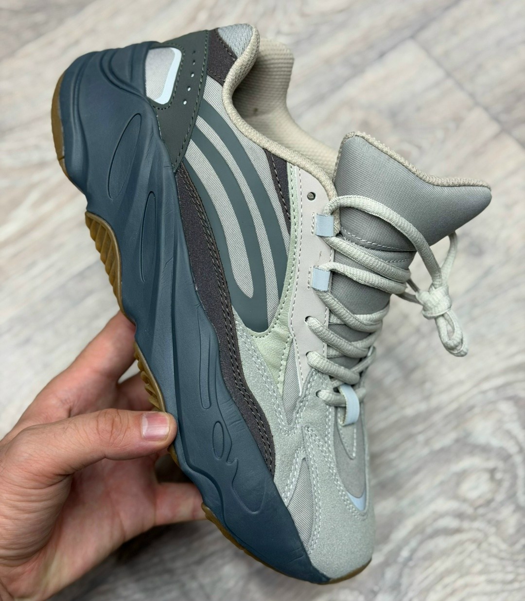 adidas yeezy boost 700 v 2,adidas yeezy boost 700,кроссовки adidas yeezy boost 700,adidas yeezy boost 700 v2 vanta,yeezy boost 700 v 2