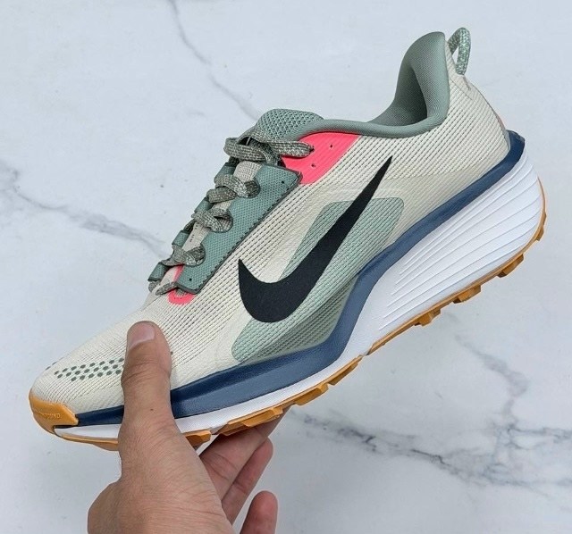 кроссовки,кроссовки nike,беговая ,повседневные кроссовки,кроссовка мужской