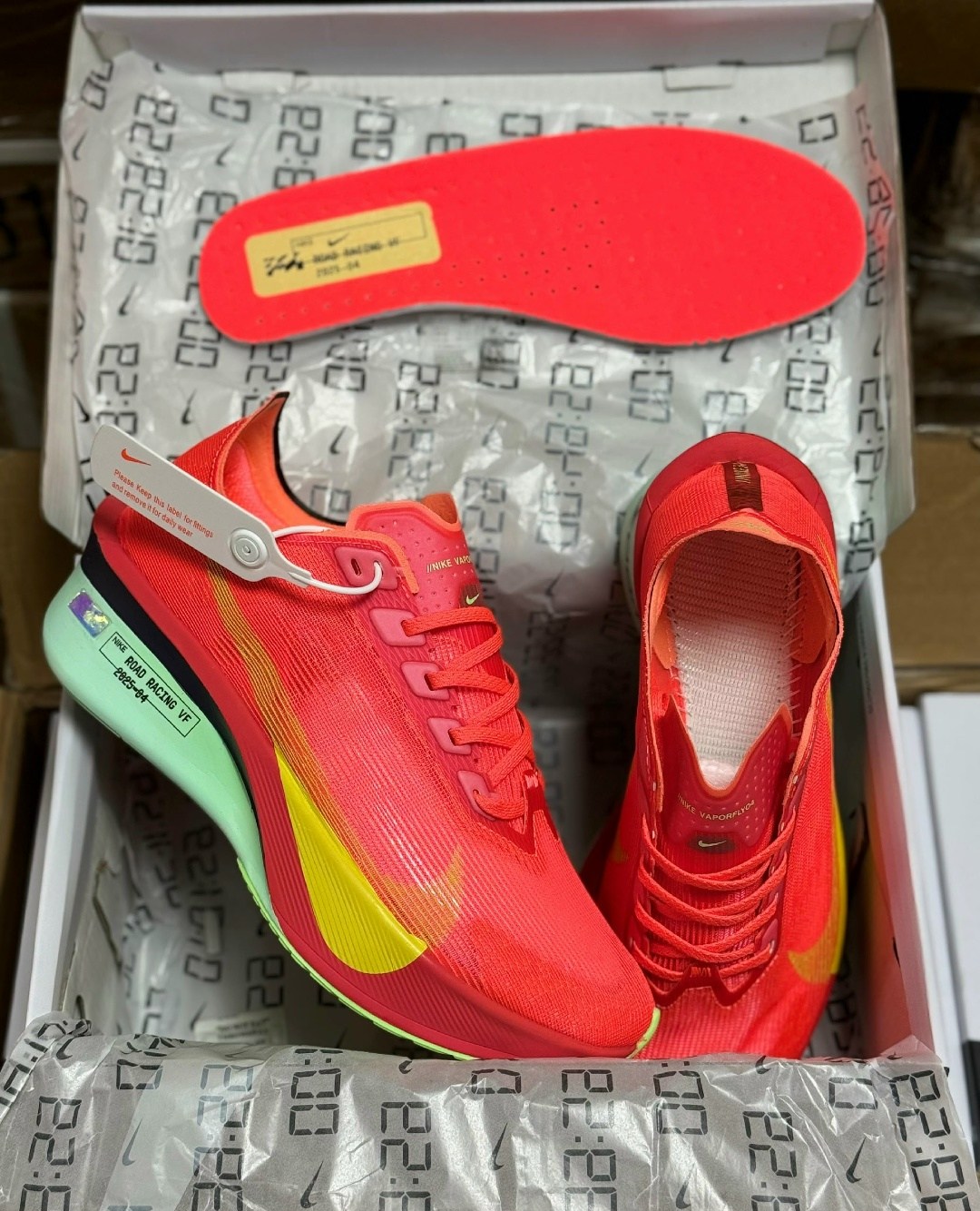 кроссовки nike zoomx vaporfly next,мужские кроссовки для бега nike zoomx vaporfly,кроссовки nike zoomx vaporfly next 2,nike zoomx vaporfly,кроссовки