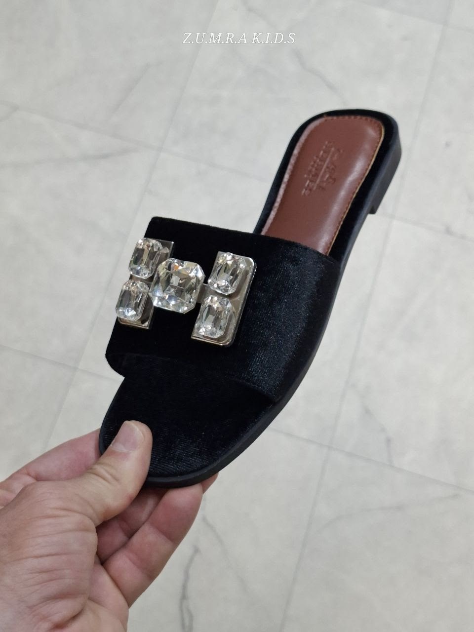 ,тапочки valentino,шлепанцы женские,модные сандалии,шлепки женские