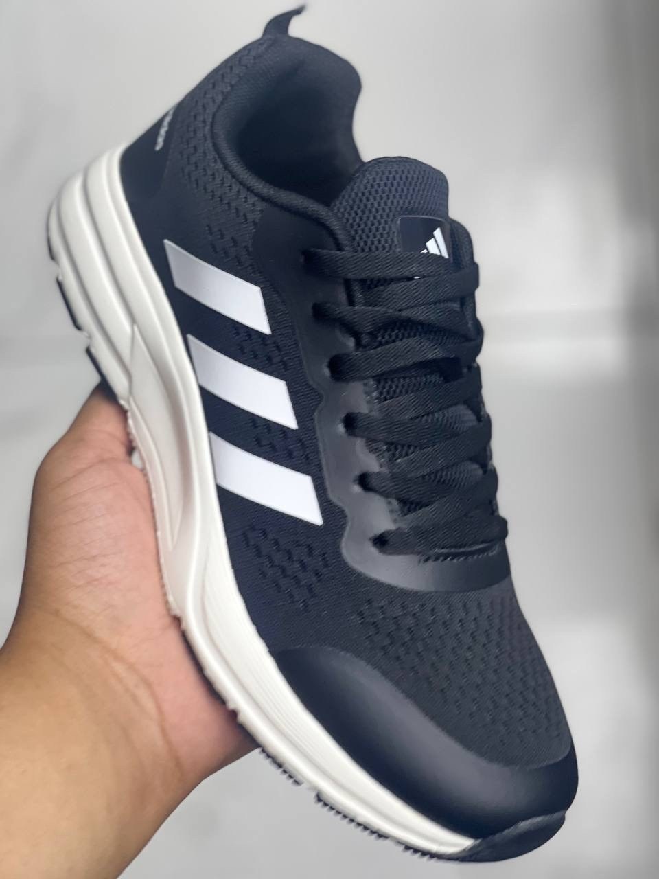 кроссовки adidas,adidas кроссовки мужские,кроссовки,кроссовки мужские женские adidas,кроссовки мужские адидас