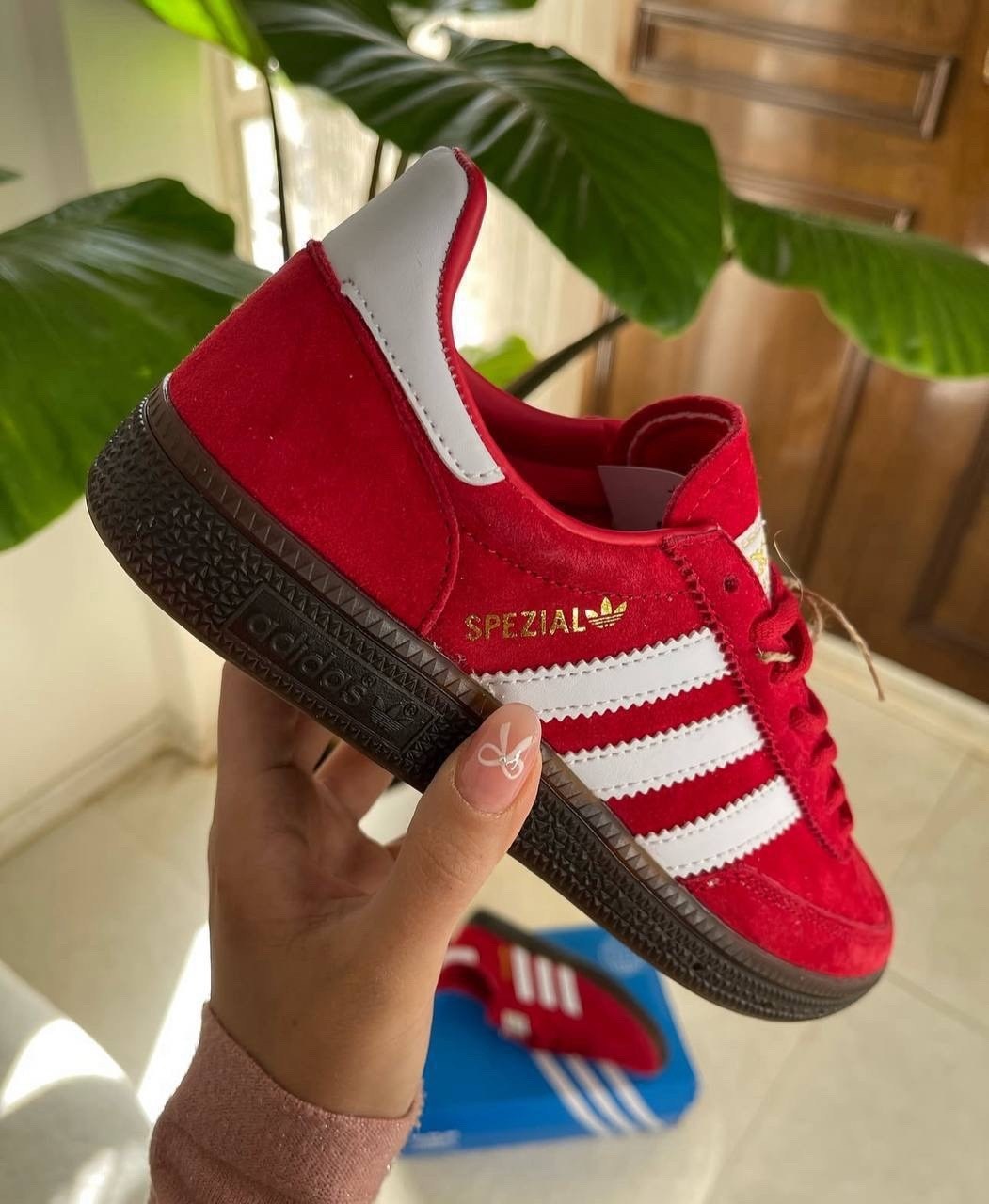кроссовки adidas spezial,adidas spezial red,кроссовки adidas,кроссовки handball spezial adidas,adidas spezial handball red