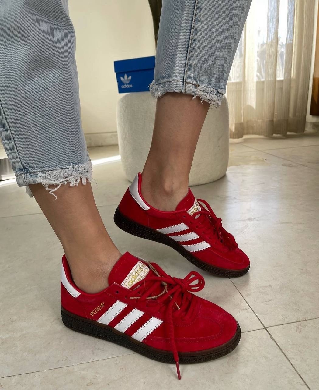 кроссовки adidas spezial,adidas spezial red,кроссовки adidas,кроссовки handball spezial adidas,adidas spezial handball red