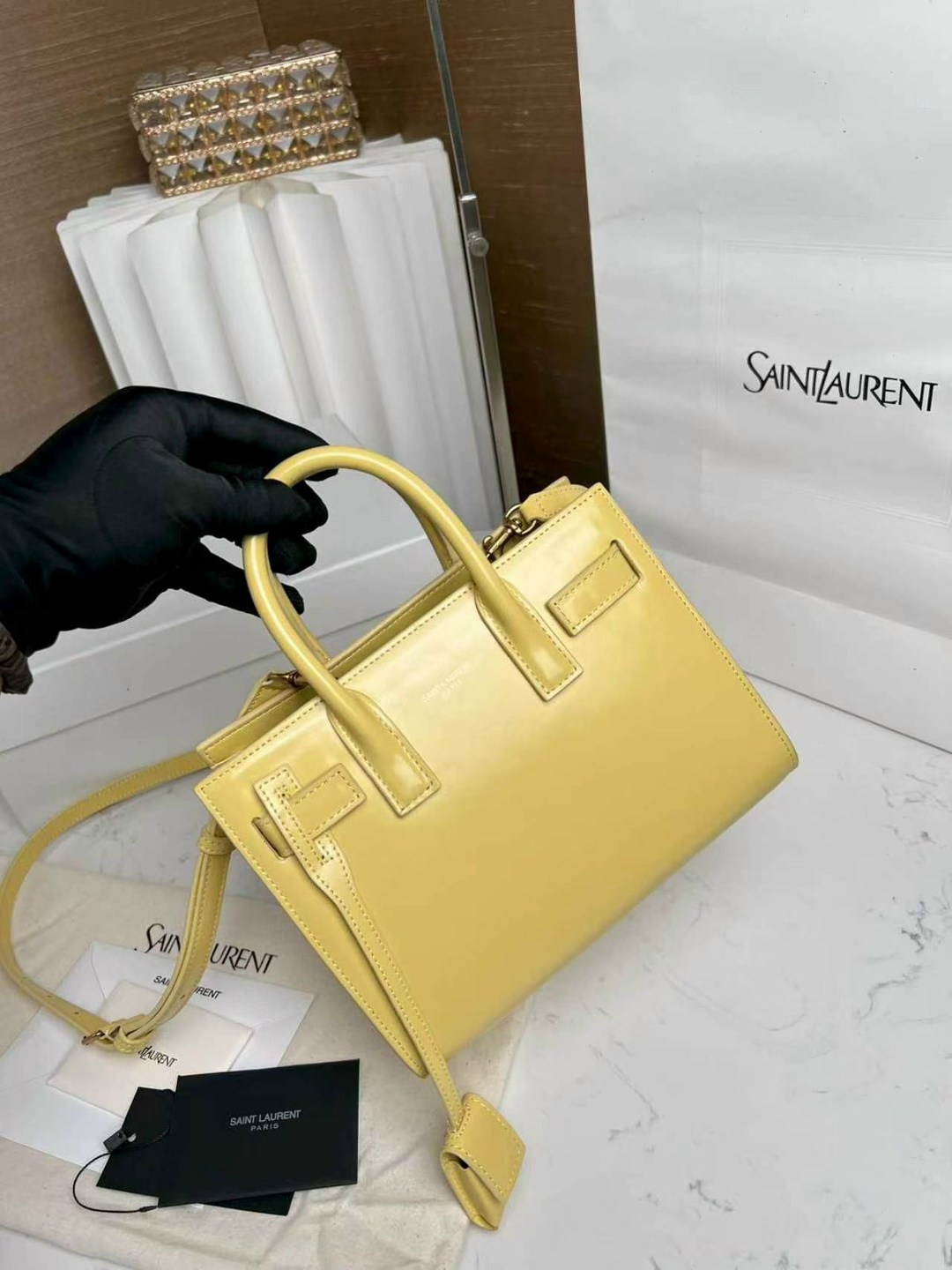 сумка тоут saint laurent,сумка тоут ив сен лоран,cумка saint laurent,saint laurent sac de jour,кожаная сумка