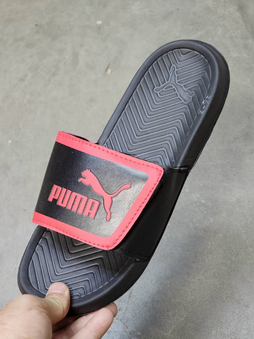 nike benassi,nike benassi jdi,nike benassi jdi black challenge red,шлепки nike benassi jdi мужские,nike slides