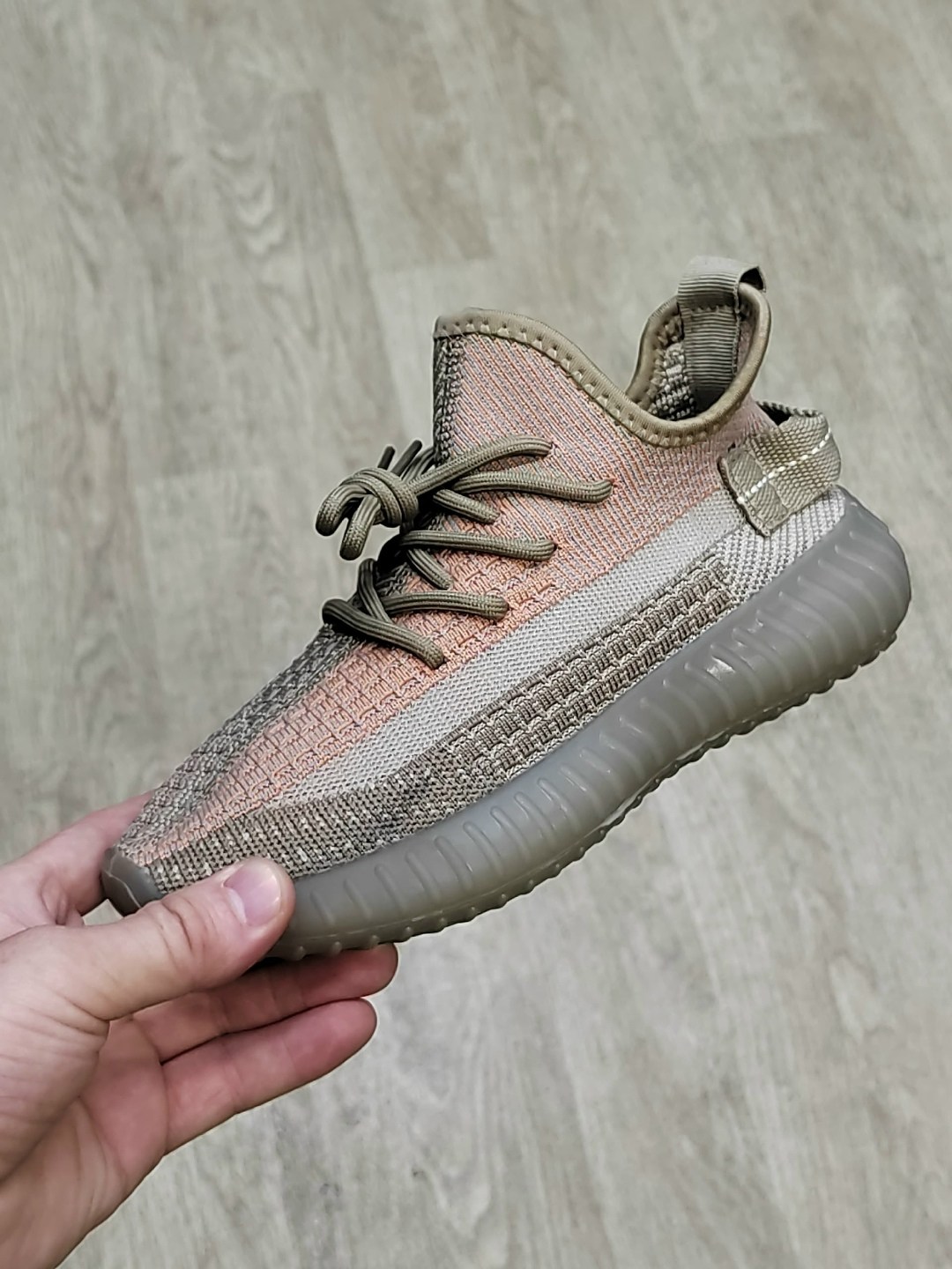 кроссовки женскиe,кроссовки,кроссовки adidas yeezy 350 boost v2 triple white,кроссовки изи,кроссовки изики