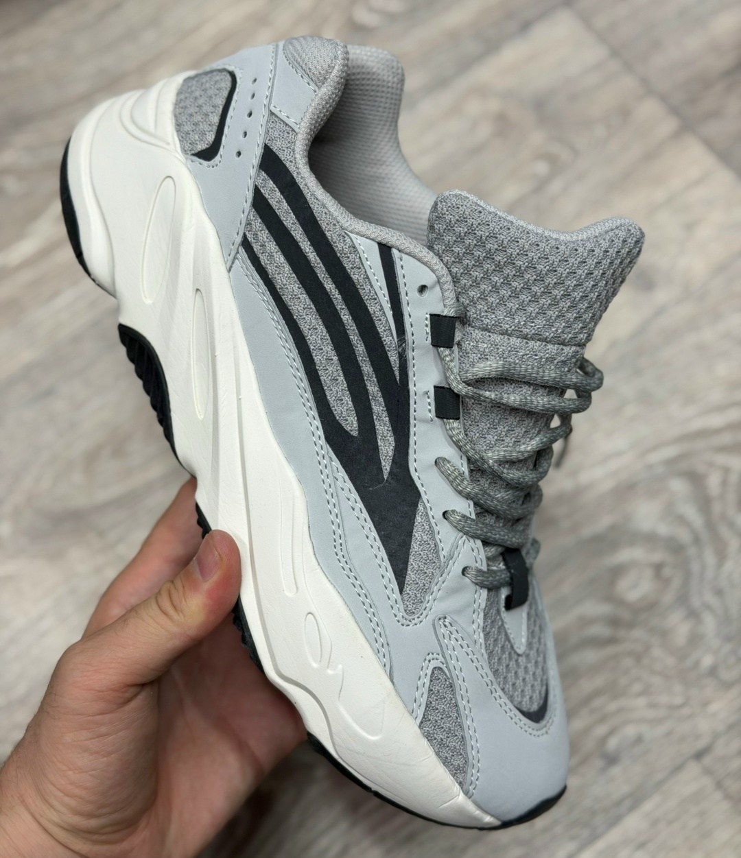 adidas yeezy boost 700 v 2,adidas yeezy boost 700,кроссовки adidas yeezy boost 700,adidas yeezy boost 700 v2 vanta,yeezy boost 700 v 2
