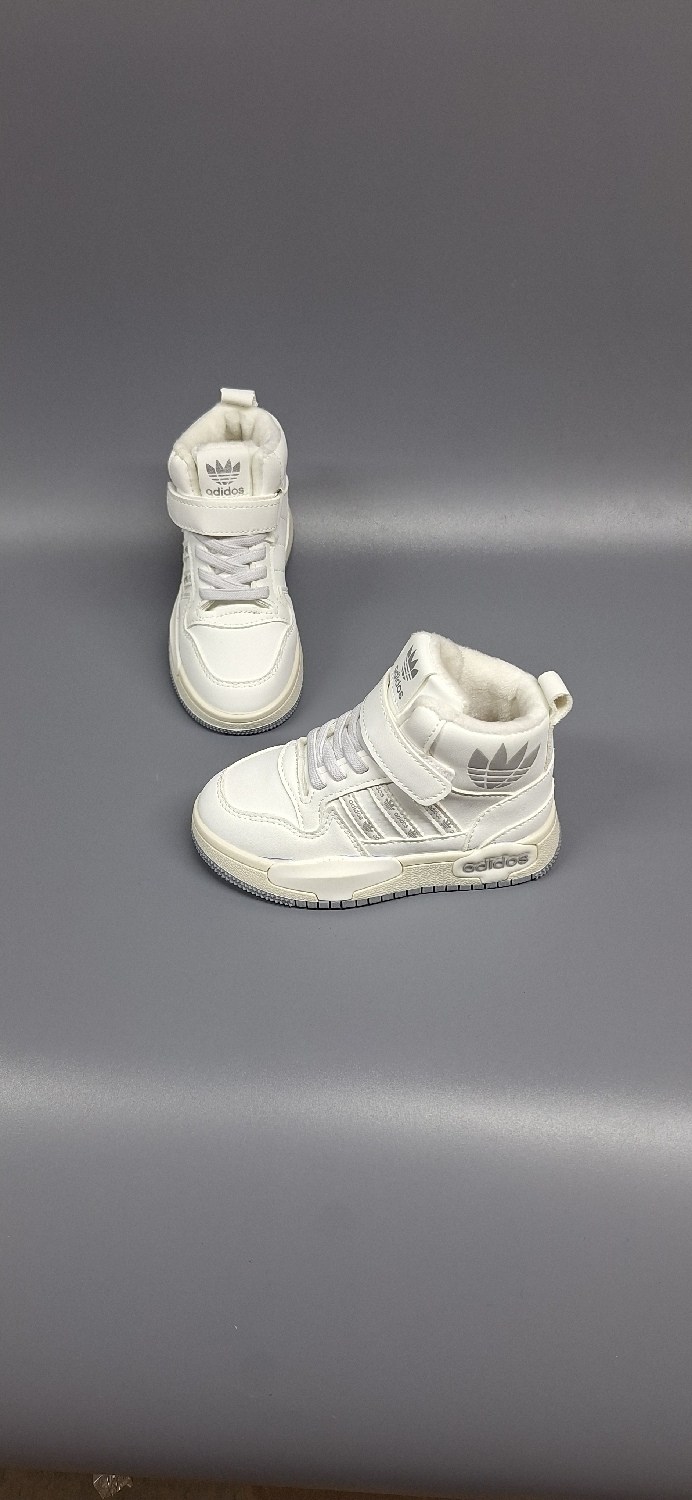 кроссовки зимние adidas,,кроссовки закрытые, детская,детские кроссовки