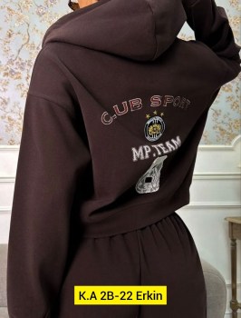 Костюм