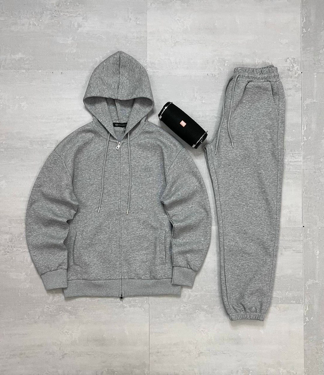 спортивный костюм brunello cucinelli,спортивный костюм армани,мужские спортивные костюмы,спортивный костюм loro piana,синий костюм