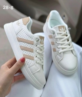 Кроссовки