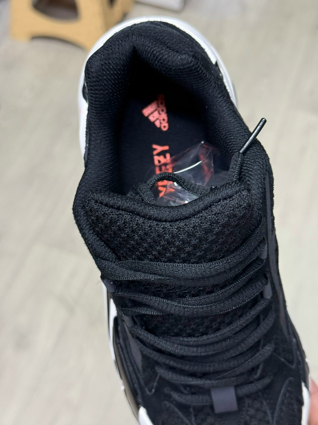 adidas yeezy boost 700,кроссовки adidas yeezy boost 700,adidas originals кроссовки yeezy boost 700,adidas yeezy boost 700 v 2,adidas yeezy 700