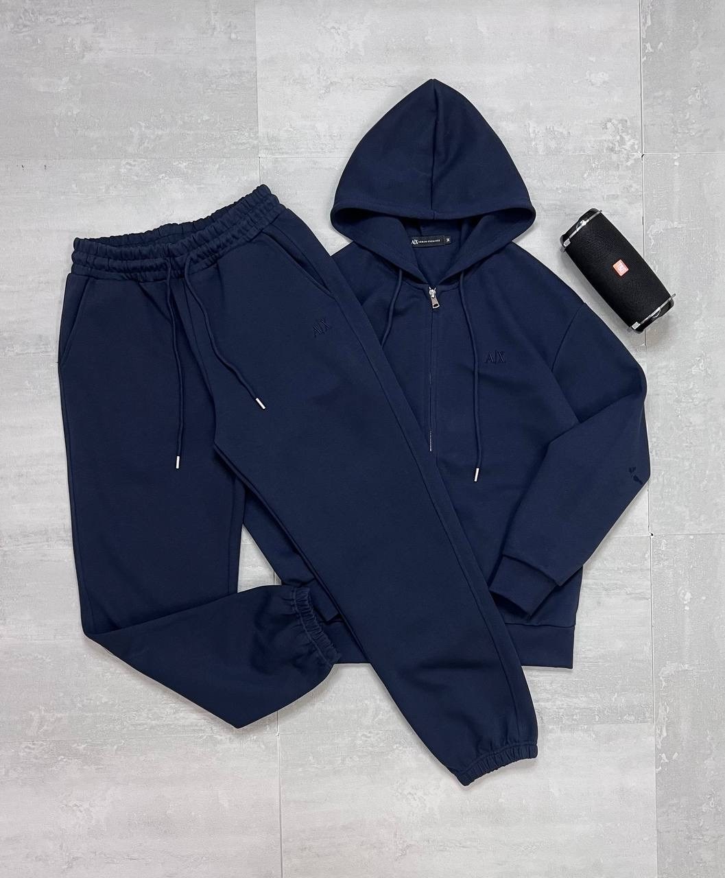 спортивный костюм brunello cucinelli,спортивный костюм армани,мужские спортивные костюмы,спортивный костюм loro piana,синий костюм