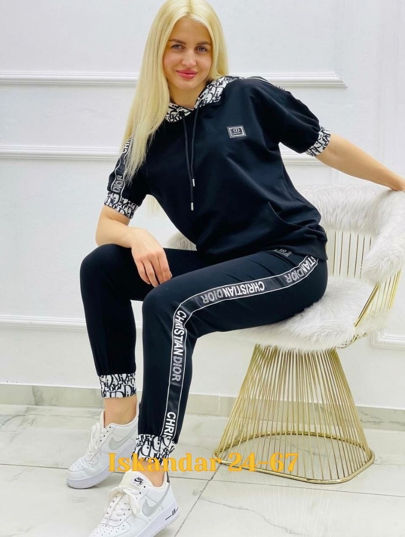 женский костюм спортивный,костюм спортивные женские костюмы,костюм спорт шик,костюм женский,женские спортивные костюмы гесс