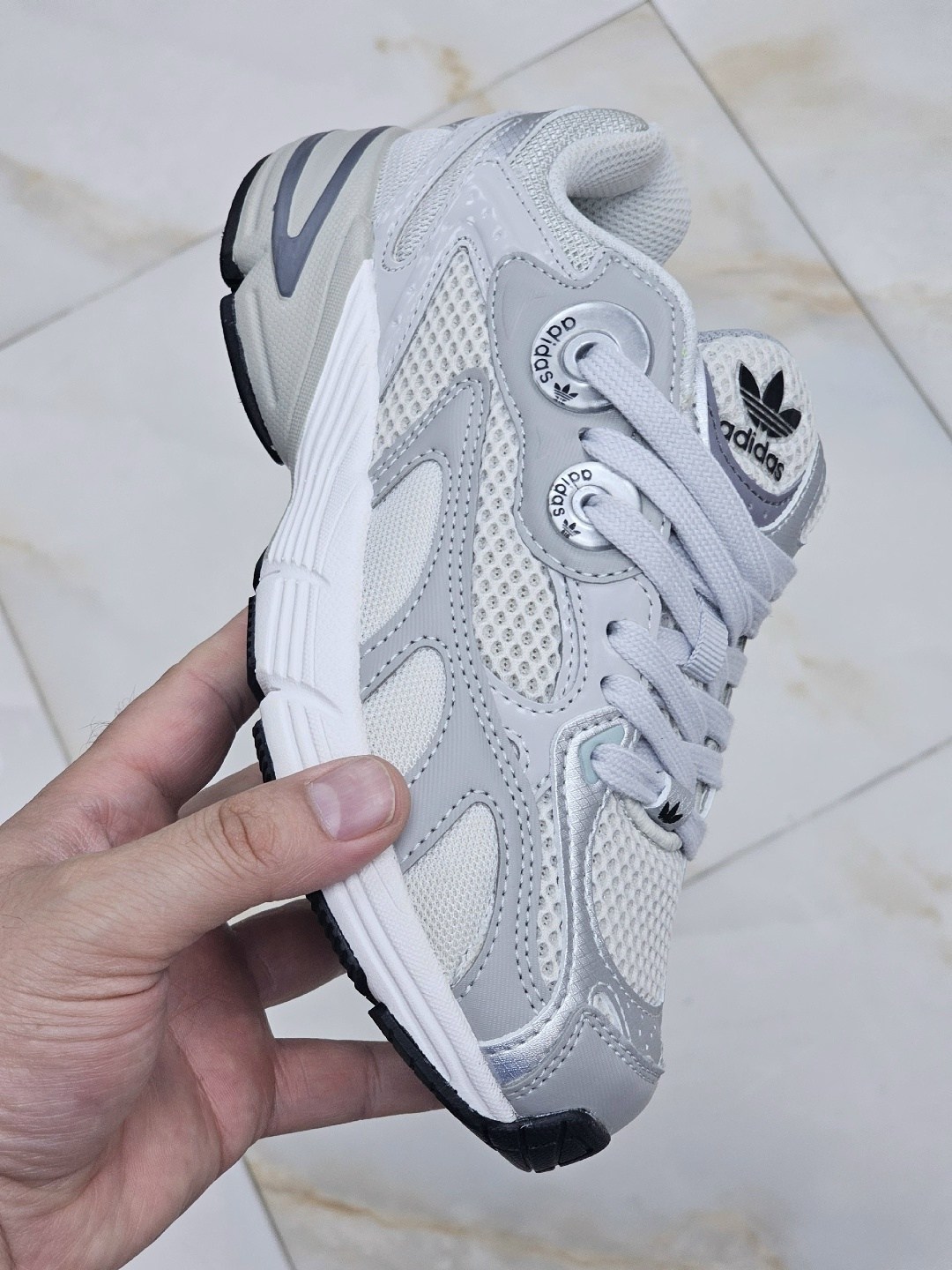 женские кроссовки nike,кроссовки nike,белые кроссовки nike,кроссовки,кроссовки nike v 5 rnr