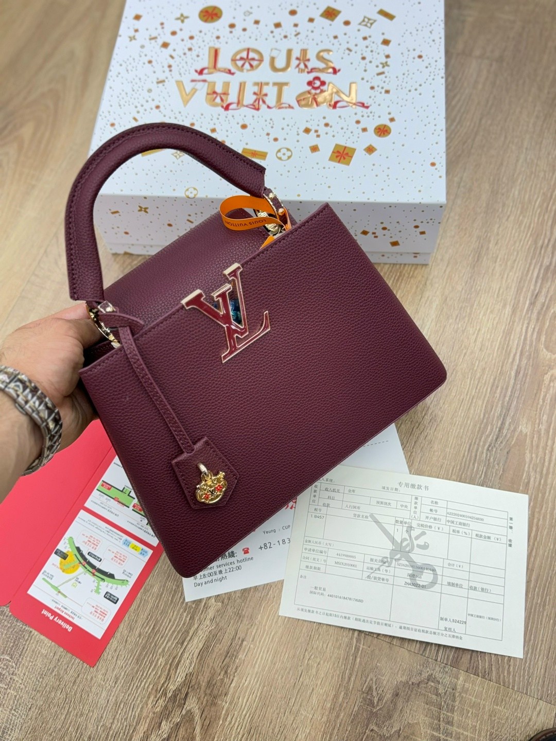 cумка louis vuitton,женская сумка louis vuitton,louis vuitton capucines,сумочки,бордовая сумка
