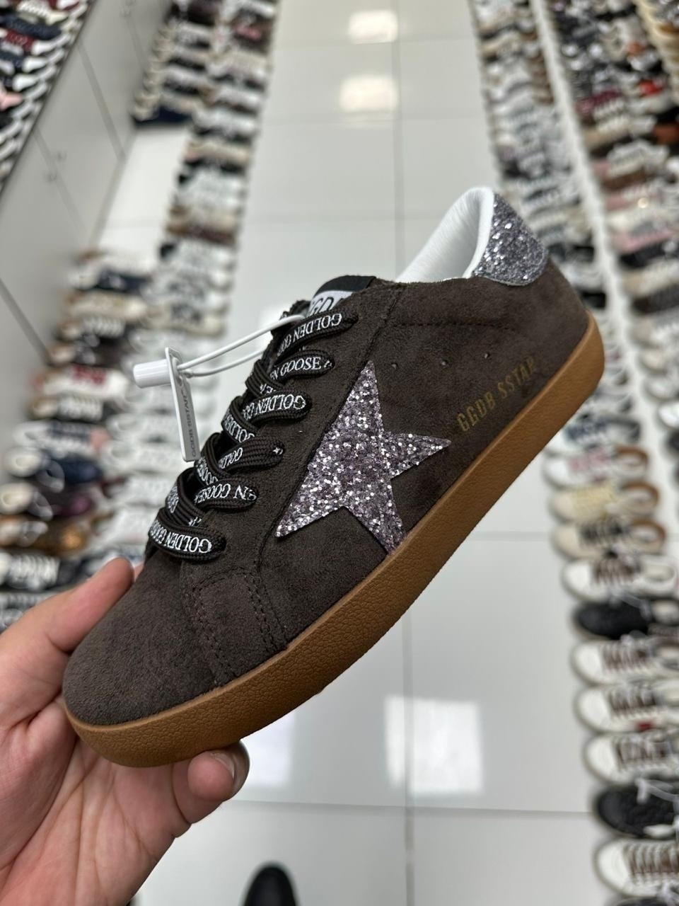 ,кроссовки golden goose,кеды golden goose,golden goose кроссовки super-star коричневый,повседневная