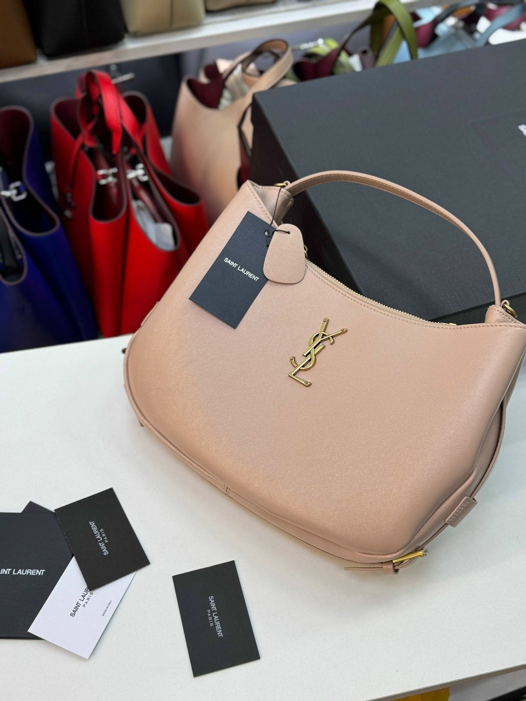 сумки,сумки женская,сумка,сумки модные,saint laurent сумка на плечо