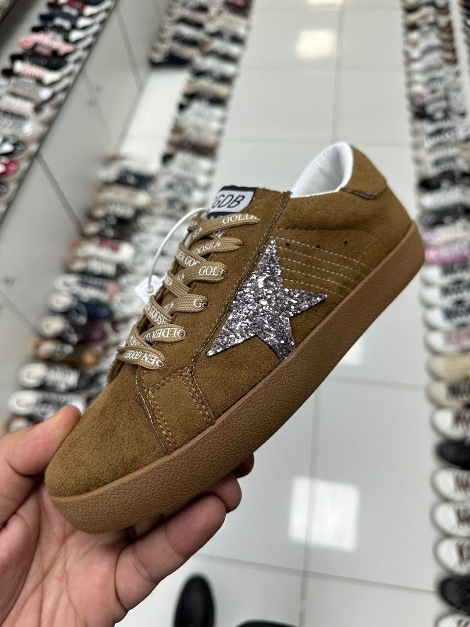 ,кроссовки golden goose,кеды golden goose,golden goose кроссовки super-star коричневый,повседневная