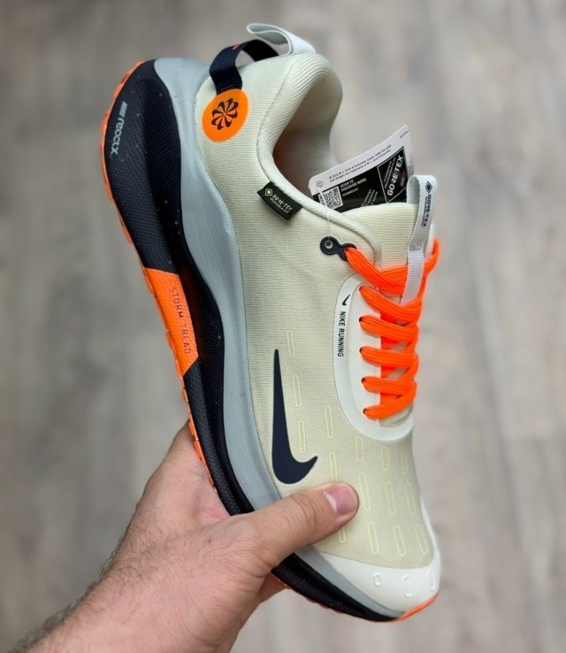 adidas yeezy boost 700,adidas yeezy 700,кроссовки adidas yeezy boost 700 mnvn,yeezy 700 mnvn white,adidas yeezy boost 700 v 2