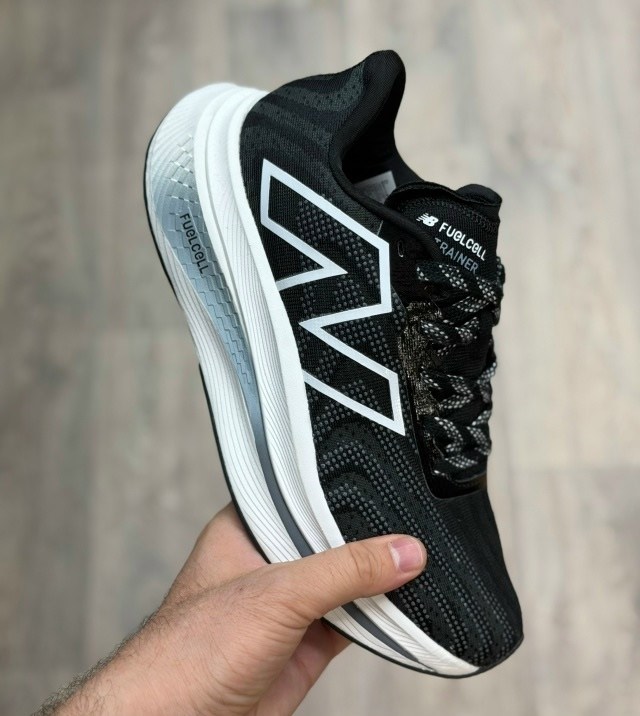 adidas yeezy boost 700,adidas yeezy 700,кроссовки adidas yeezy boost 700 mnvn,yeezy 700 mnvn white,adidas yeezy boost 700 v 2
