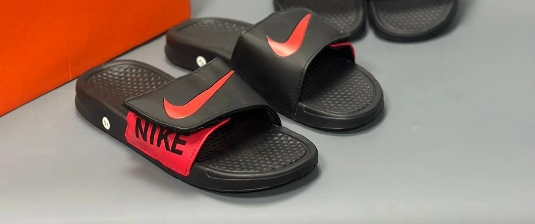 nike benassi jdi black challenge red,мужские шлепанцы nike benassi jdi - черный,шлепки nike benassi jdi мужские,nike benassi,nike benassi jdi